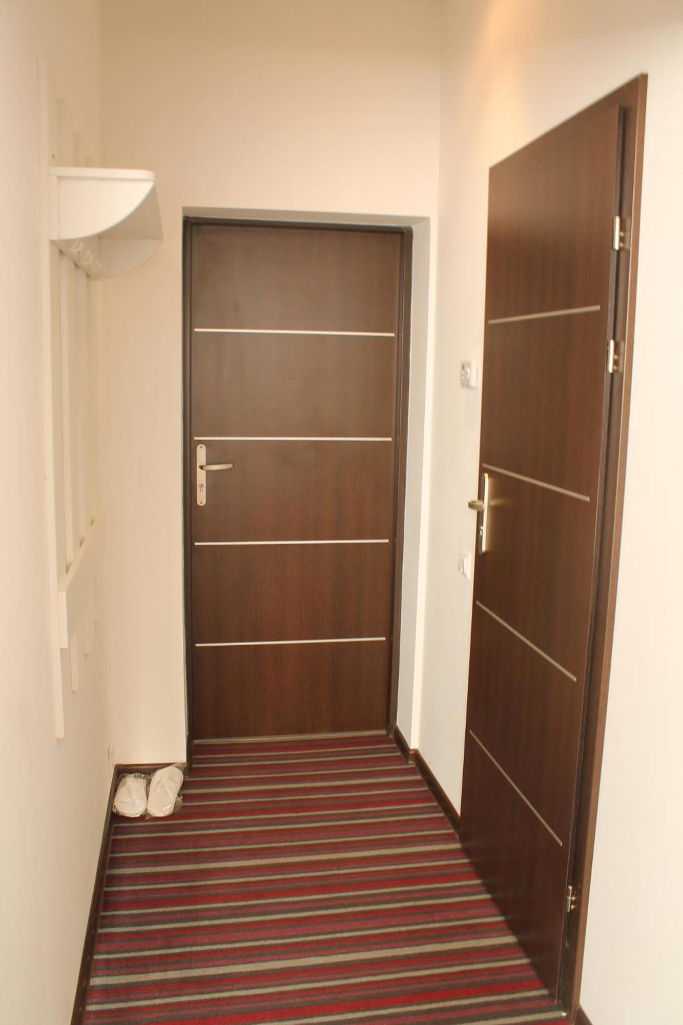 Hotel Kalyna Jarkov Exterior foto